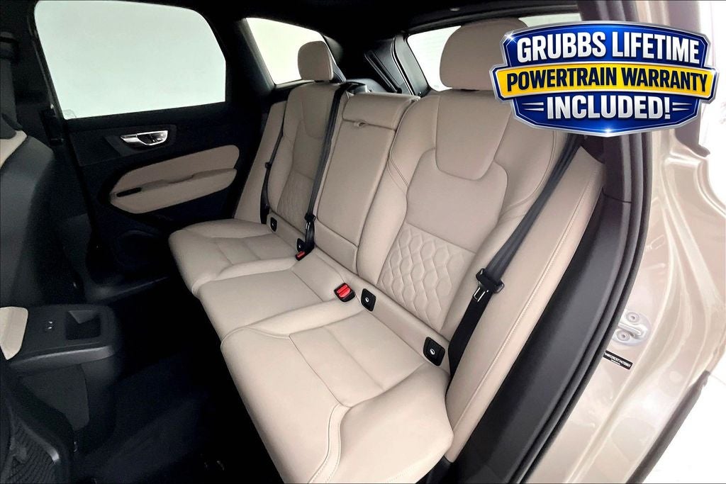 2026 Volvo XC60 B5 Plus