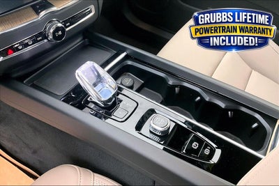 2026 Volvo XC60 B5 Plus
