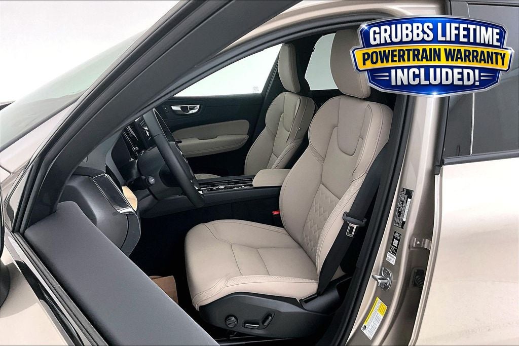 2026 Volvo XC60 B5 Plus