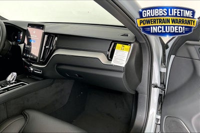 2026 Volvo XC60 B5 Ultra Black Edition