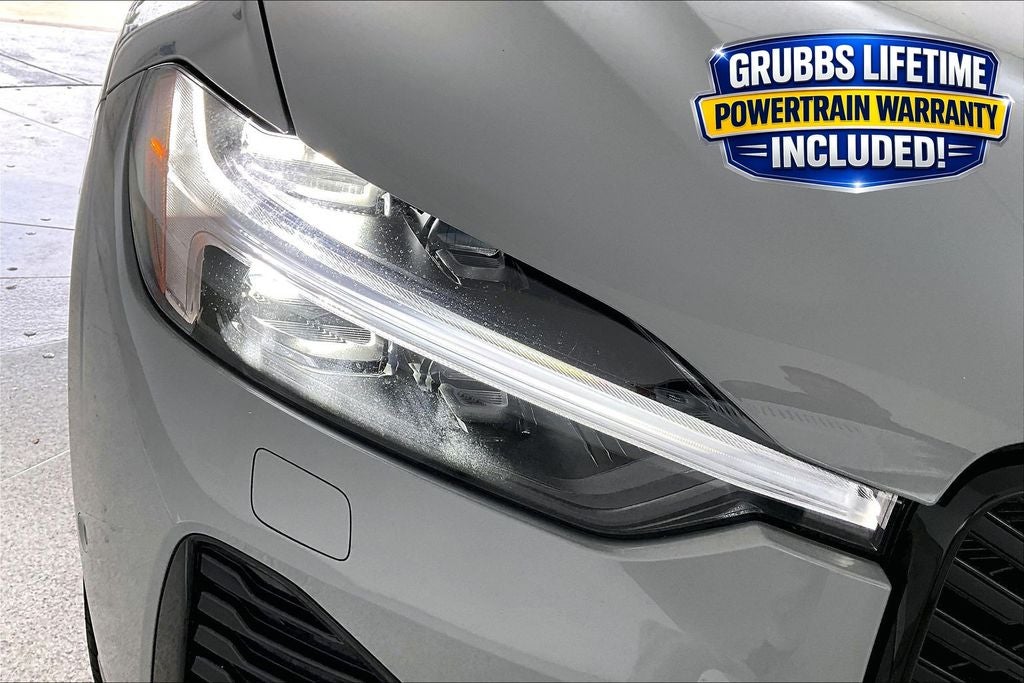 2026 Volvo XC60 B5 Ultra Black Edition