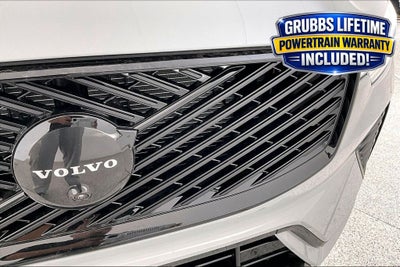 2026 Volvo XC60 B5 Ultra Black Edition
