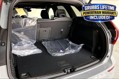 2026 Volvo XC60 B5 Ultra Black Edition