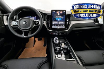 2026 Volvo XC60 B5 Ultra Black Edition