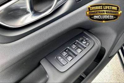 2026 Volvo XC60 B5 Ultra Black Edition