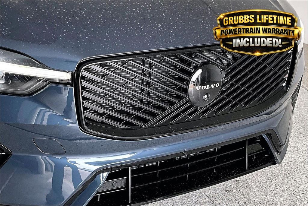 2026 Volvo XC60 B5 Ultra Black Edition