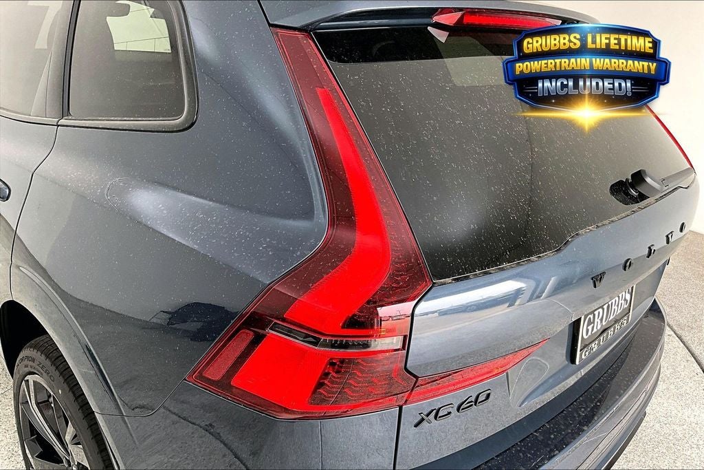 2026 Volvo XC60 B5 Ultra Black Edition