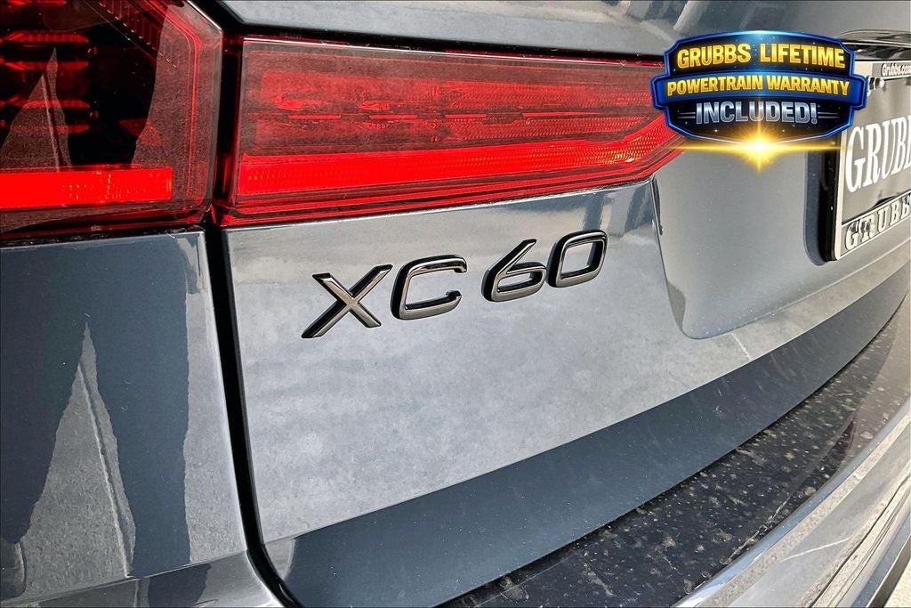 2026 Volvo XC60 B5 Ultra Black Edition