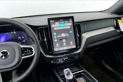 2026 Volvo XC60 B5 Ultra Black Edition
