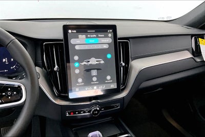 2026 Volvo XC60 B5 Ultra Black Edition