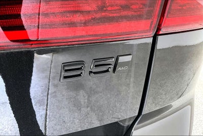 2026 Volvo XC60 B5 Ultra Black Edition