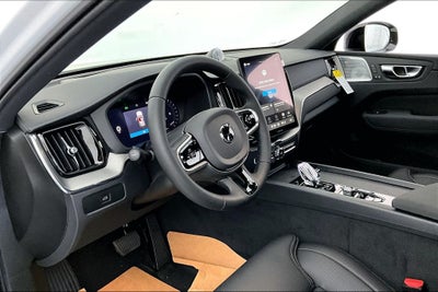 2026 Volvo XC60 B5 Ultra Black Edition