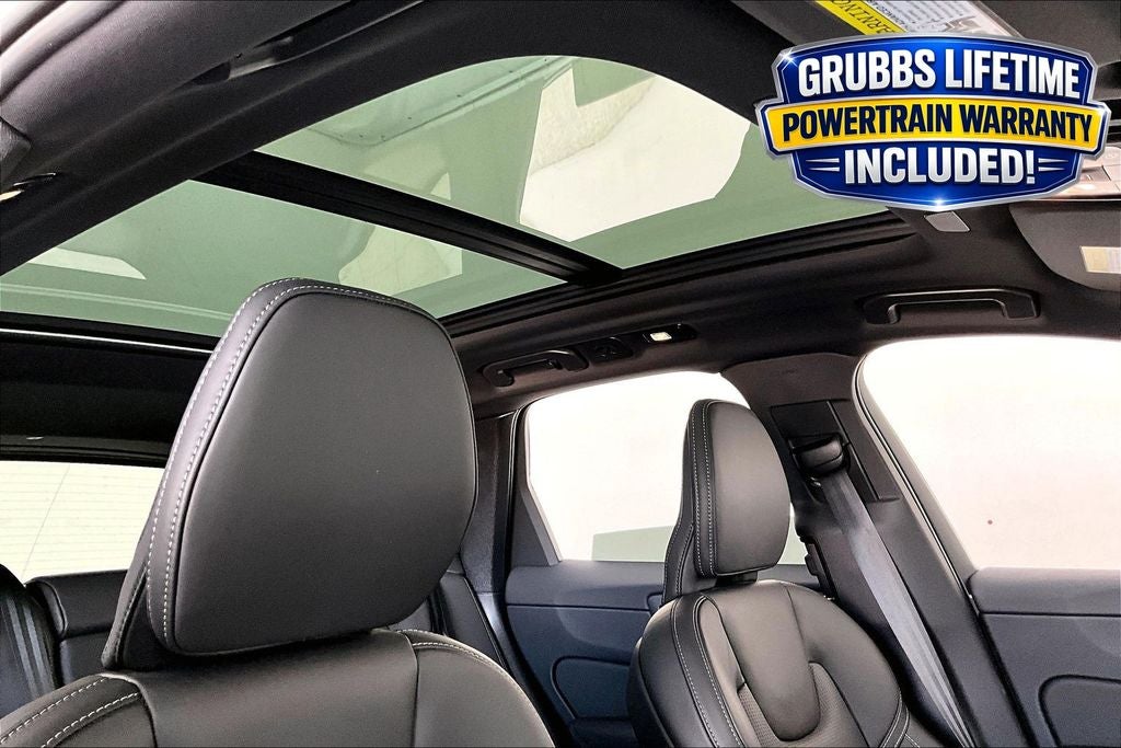 2026 Volvo XC60 B5 Ultra Black Edition