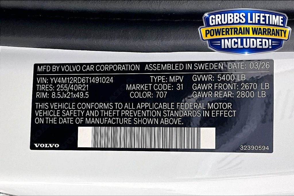2026 Volvo XC60 B5 Ultra Black Edition