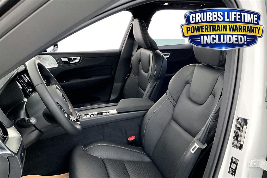 2026 Volvo XC60 B5 Ultra Black Edition
