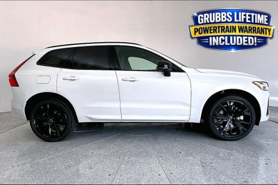 2026 Volvo XC60 B5 Ultra Black Edition