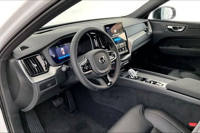 2026 Volvo XC60 B5 Ultra Black Edition