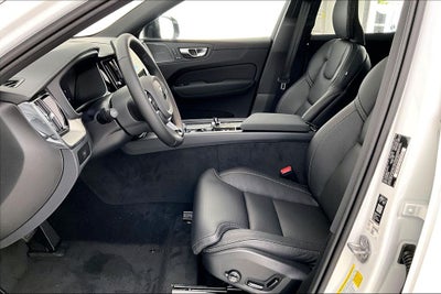 2026 Volvo XC60 B5 Ultra Black Edition