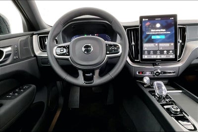 2026 Volvo XC60 B5 Ultra Black Edition