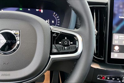 2026 Volvo XC60 B5 Ultra Black Edition