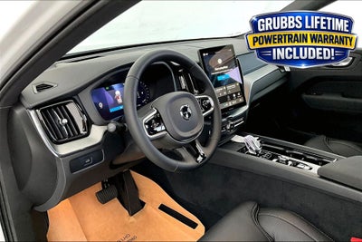 2026 Volvo XC60 B5 Ultra Black Edition