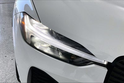 2026 Volvo XC60 B5 Ultra Black Edition