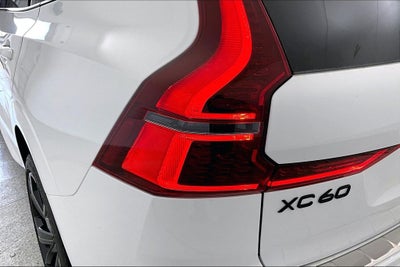 2026 Volvo XC60 B5 Ultra Black Edition