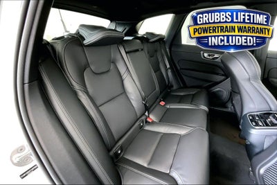 2026 Volvo XC60 B5 Ultra Black Edition