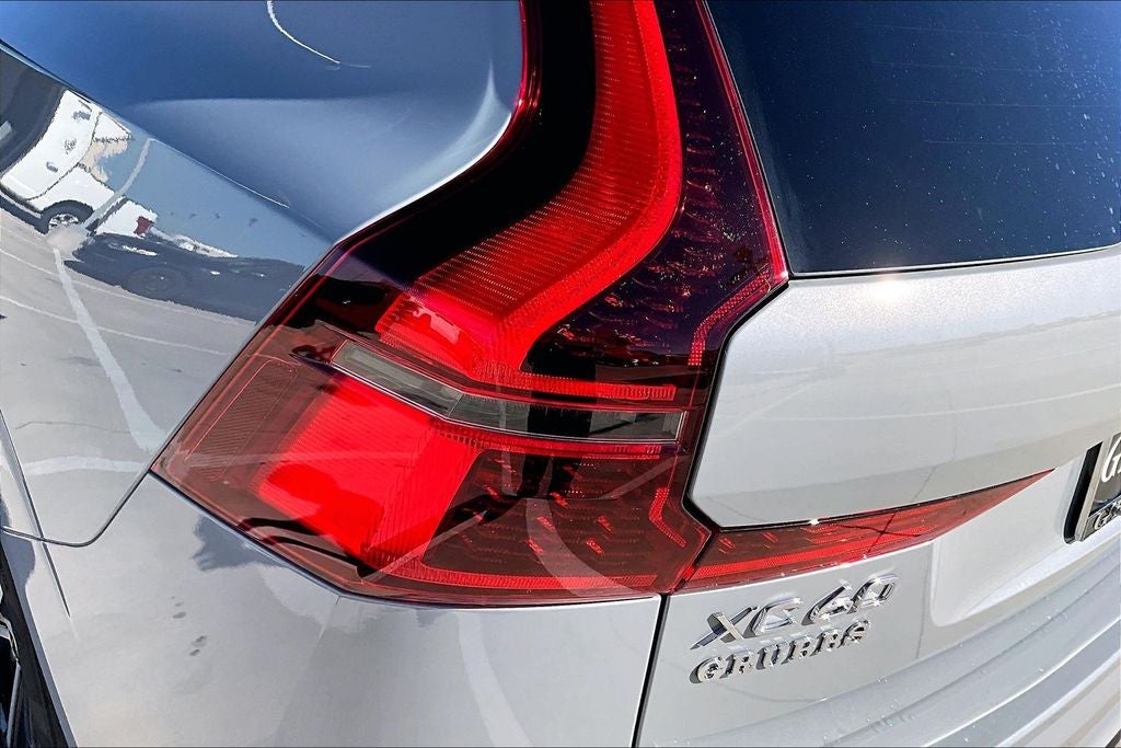 2026 Volvo XC60 B5 Core