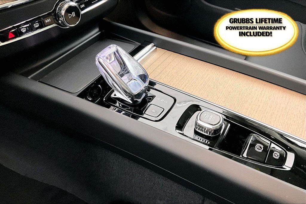 2026 Volvo XC60 B5 Core