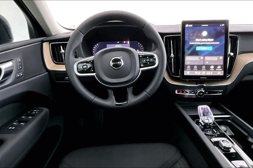 2026 Volvo XC60 B5 Core