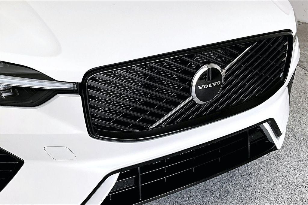 2026 Volvo XC60 B5 Core