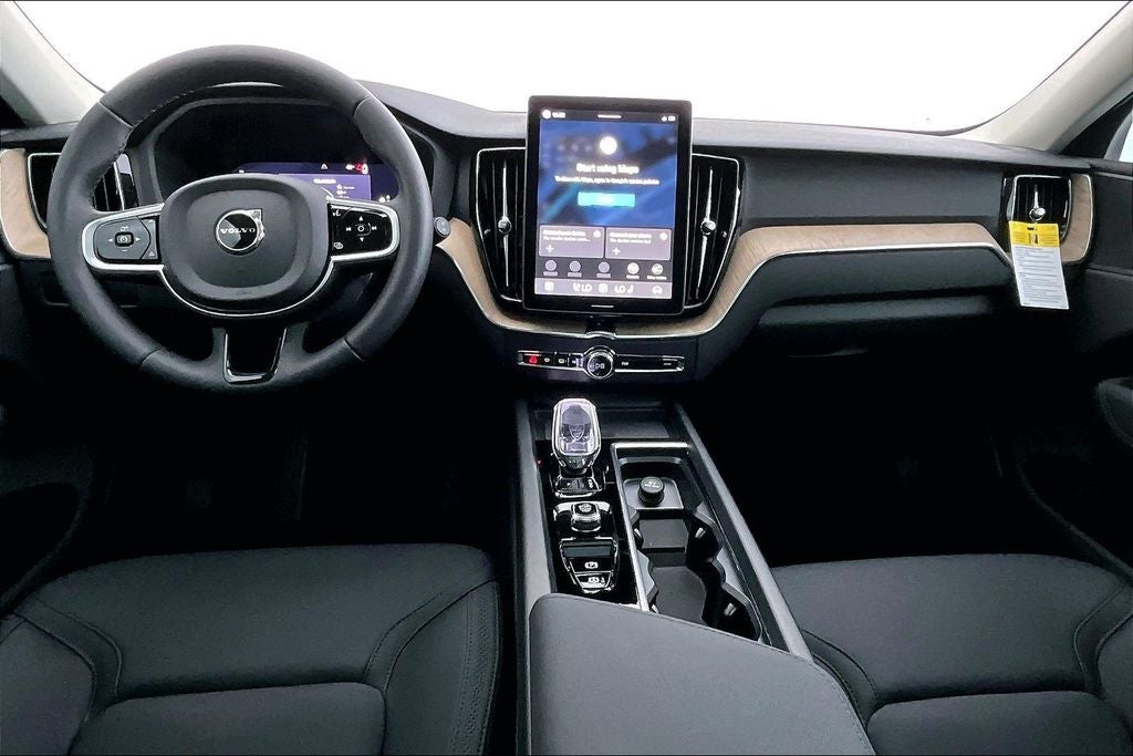 2026 Volvo XC60 B5 Core