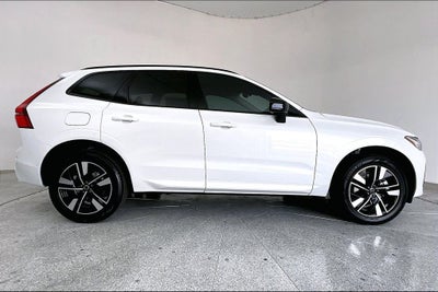 2026 Volvo XC60 B5 Core