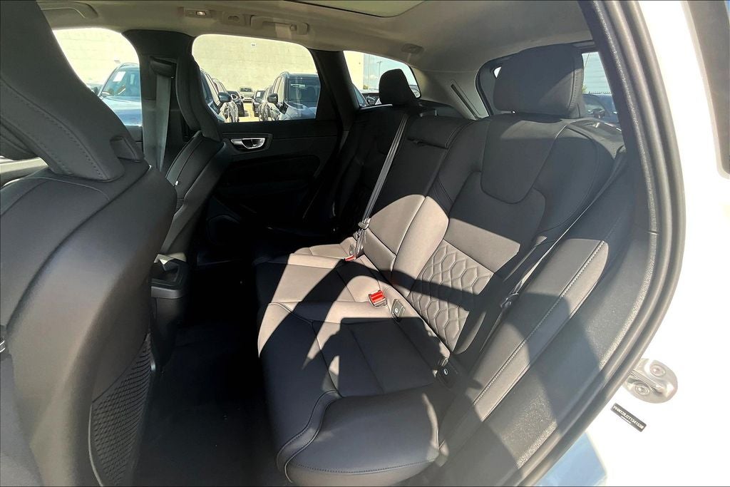 2026 Volvo XC60 B5 Core