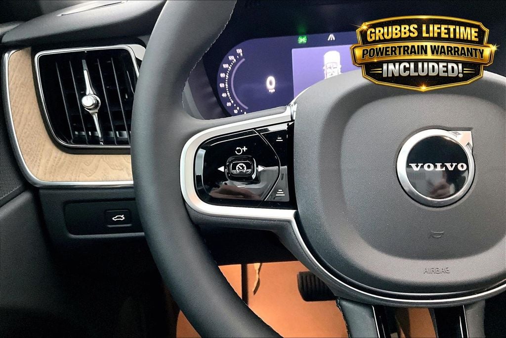 2026 Volvo XC60 B5 Core