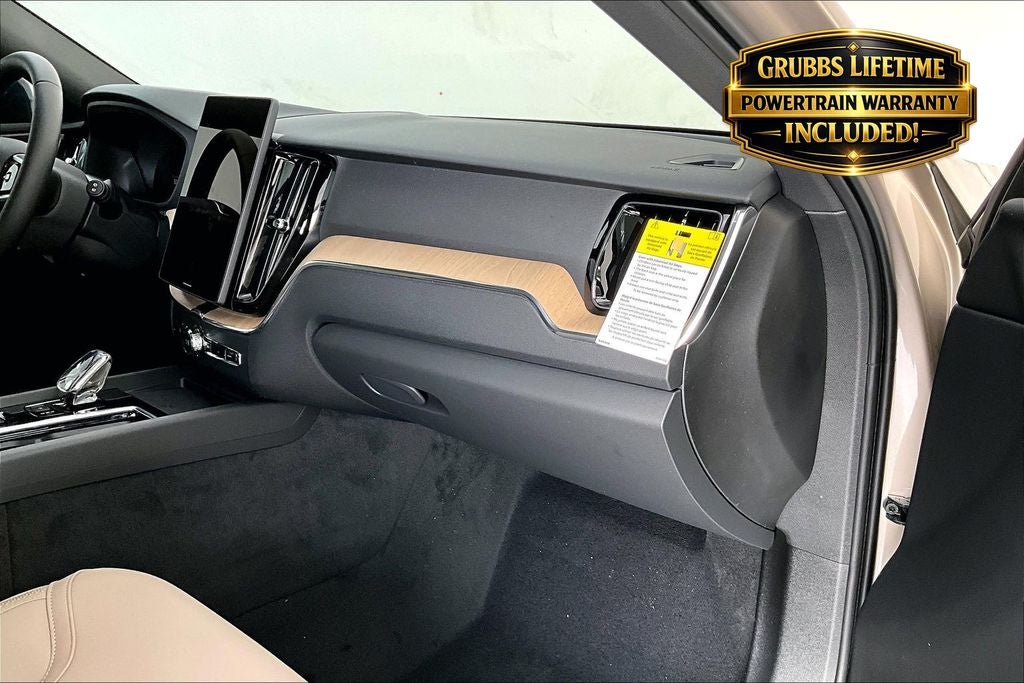 2026 Volvo XC60 B5 Core