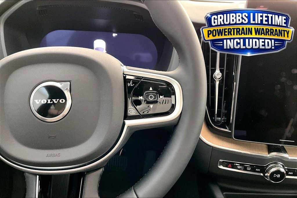 2026 Volvo XC60 B5 Core