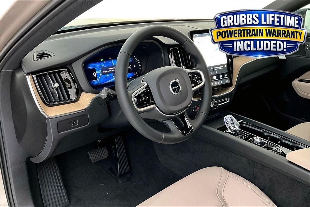 2026 Volvo XC60 B5 Core