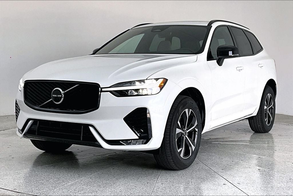 2026 Volvo XC60 B5 Core