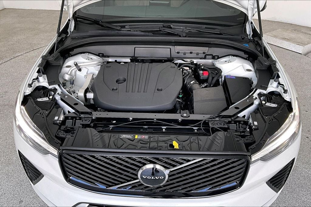 2026 Volvo XC60 B5 Core