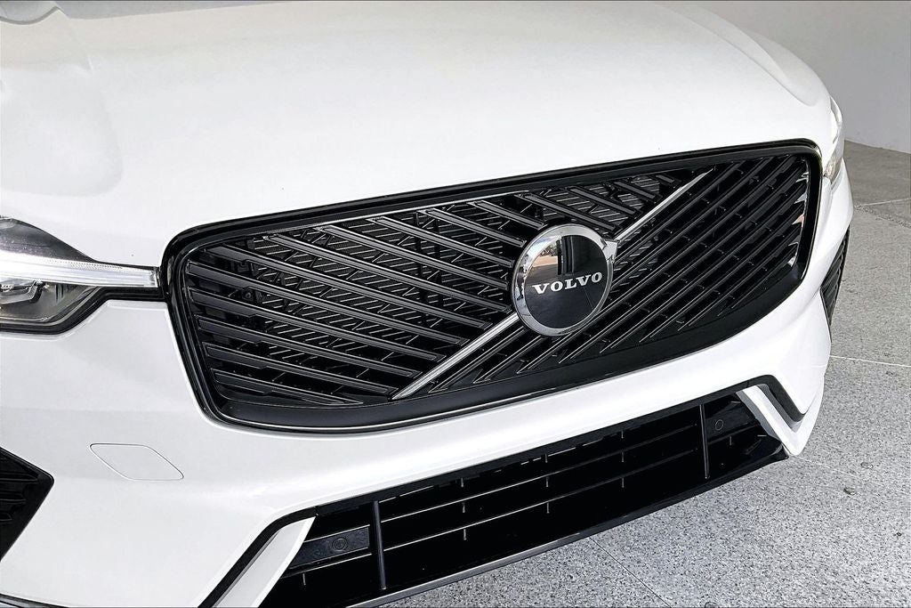 2026 Volvo XC60 B5 Core