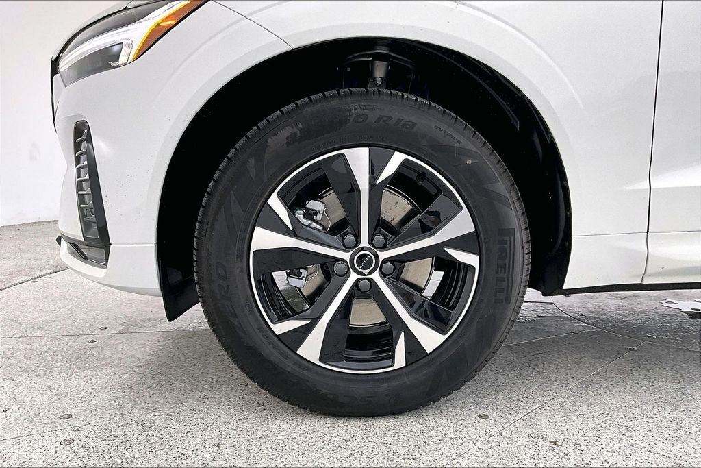 2026 Volvo XC60 B5 Core