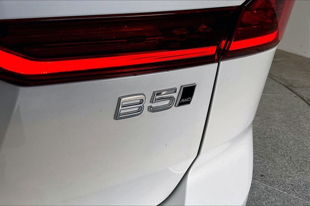 2026 Volvo XC60 B5 Core
