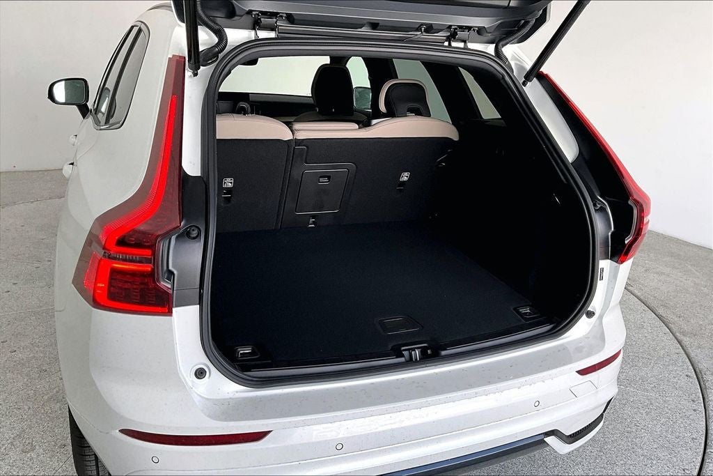 2026 Volvo XC60 B5 Core