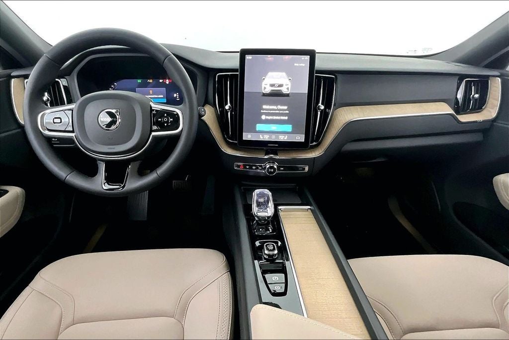 2026 Volvo XC60 B5 Core