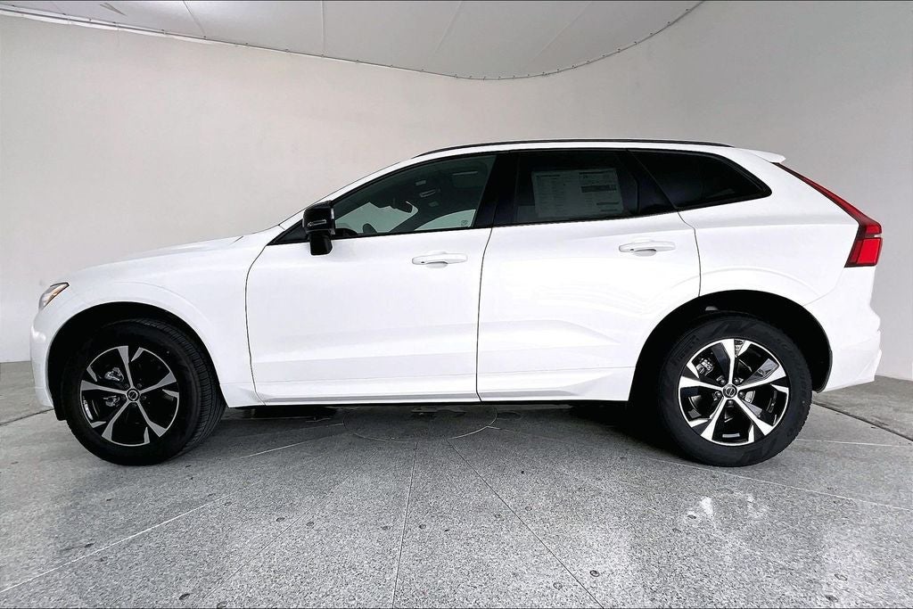 2026 Volvo XC60 B5 Core