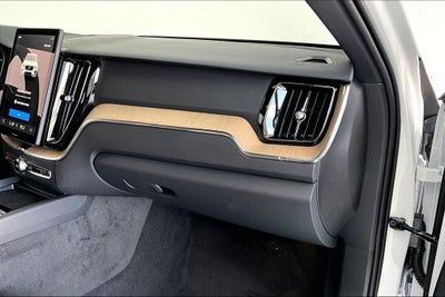 2026 Volvo XC60 B5 Core
