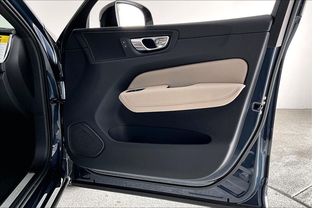 2026 Volvo XC60 B5 Core
