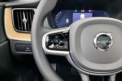 2026 Volvo XC60 B5 Core